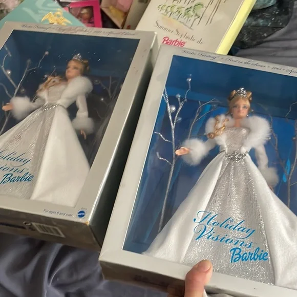 Multiple barbies - Picture 12 of 14